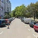 Cozy With Free Parking Апартамент Варна