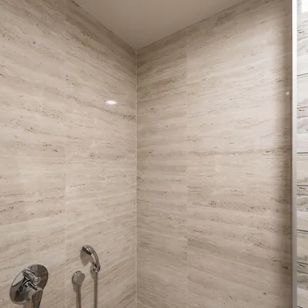 Cozy With Free Parking * Varna